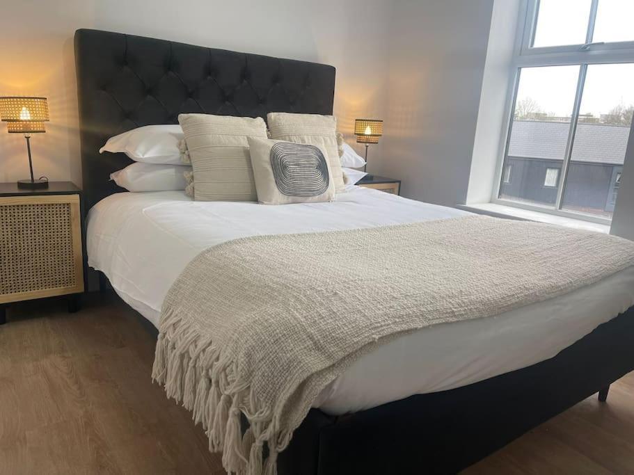 Trendy Apartment In Cardiff Free Parking Eksteriør bilde