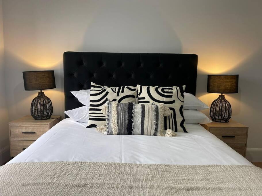 Trendy Apartment In Cardiff Free Parking Eksteriør bilde