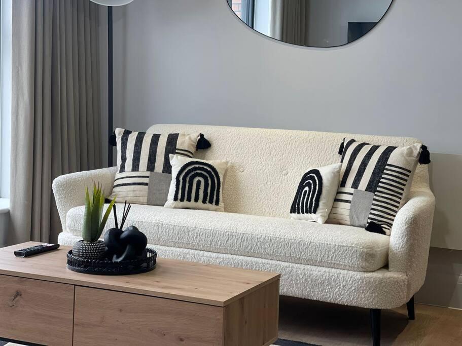 Trendy Apartment In Cardiff Free Parking Eksteriør bilde